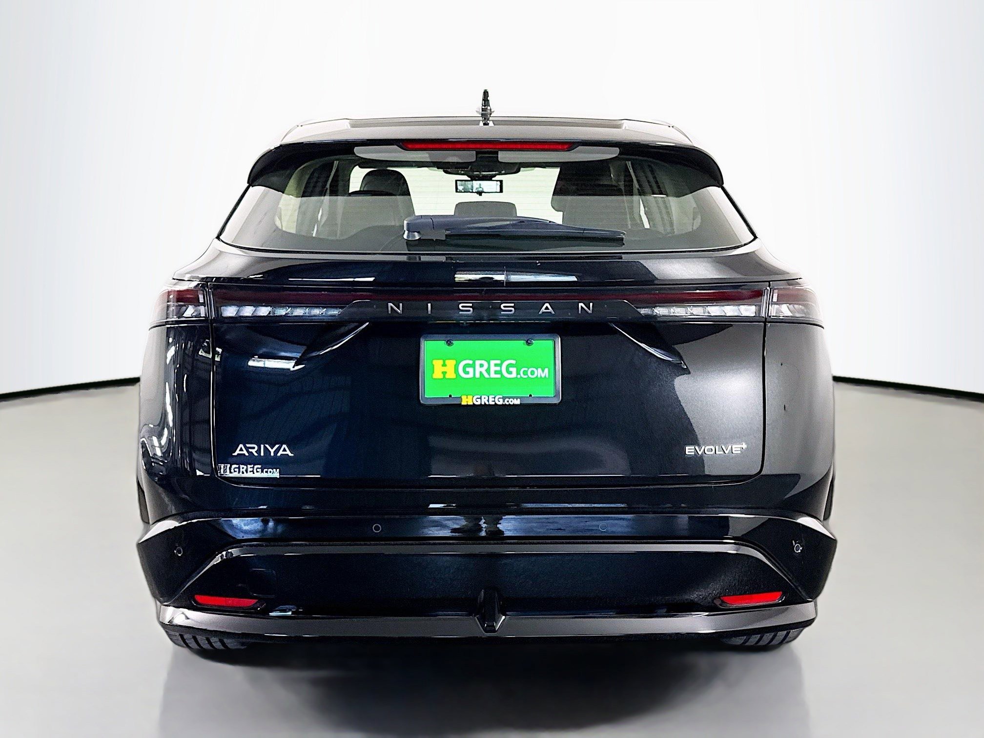 Used 2023 Nissan Ariya FWD image 8