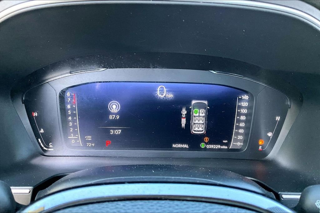 Used 2023 Honda Pilot Elite image 12