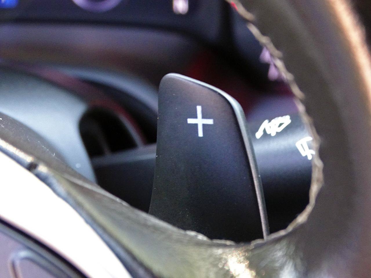 Used 2015 Chevrolet Corvette Stingray Coupe w/ Z51 3LT w/ 3LT Preferred Equipment Group RWD image 31