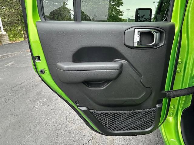 New 2025 Jeep Gladiator Sport image 9