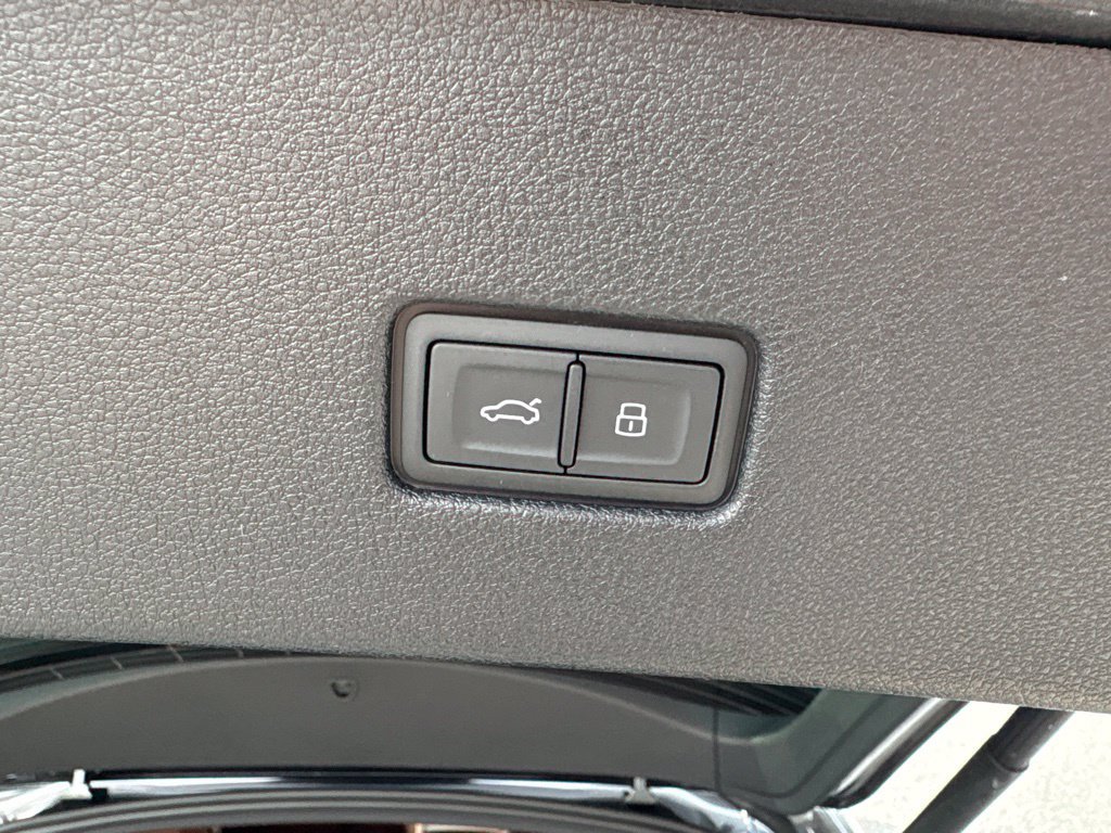 New 2027 Audi Q8 Premium Plus AWD/4WD image 36