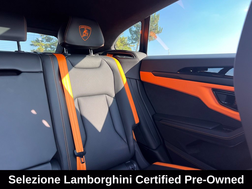 Used 2025 Lamborghini Urus SE AWD/4WD image 44