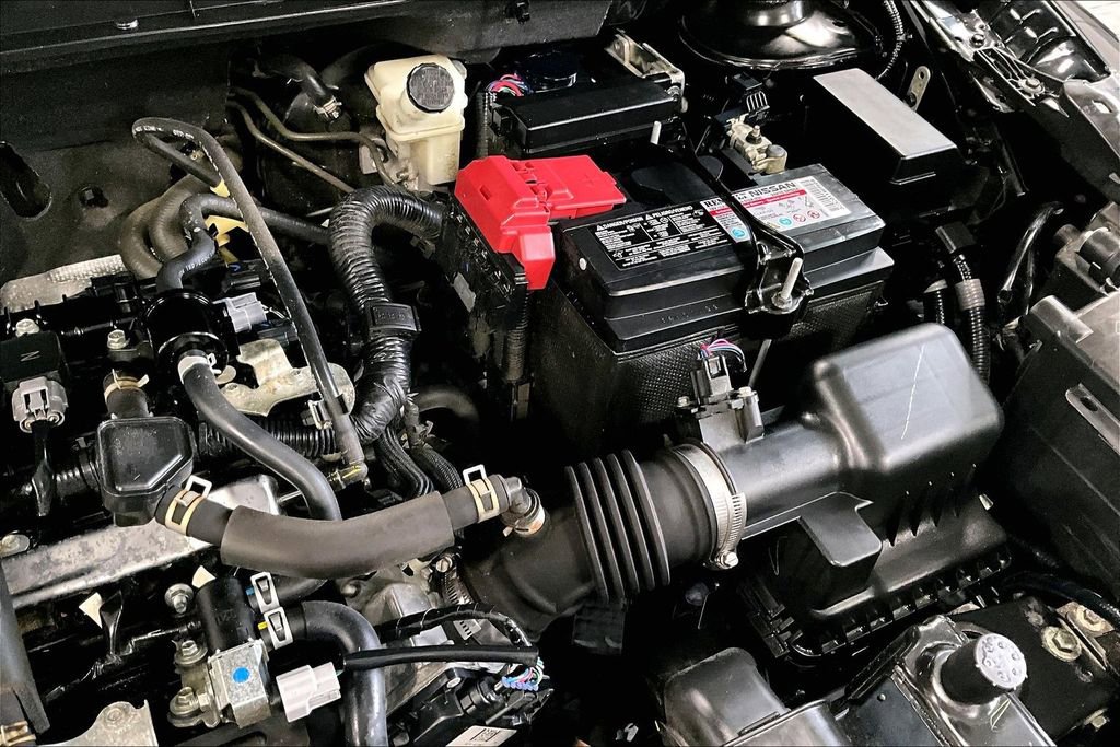 Certified 2022 Nissan Kicks SV image 32