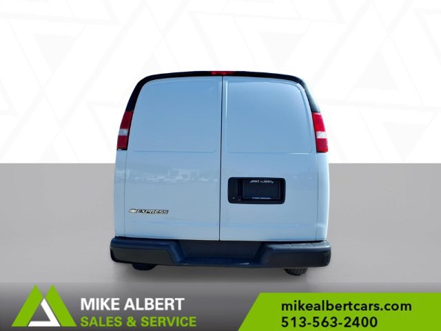 Used 2019 Chevrolet Express 2500 w/ Driver Convenience Package RWD image 6