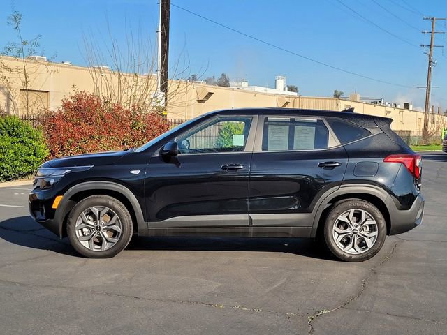 Used 2024 Kia Seltos LX image 9