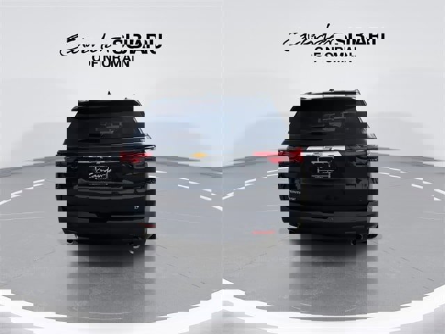 Used 2023 Chevrolet Traverse LT image 2