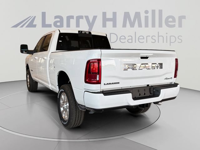 New 2026 RAM 2500 Laramie AWD/4WD image 3