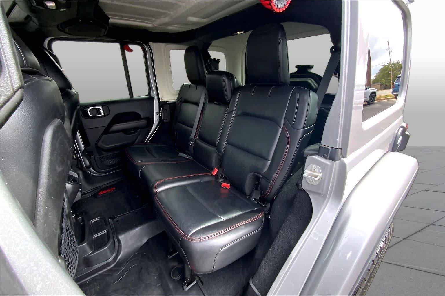 Used 2018 Jeep Wrangler Unlimited Rubicon AWD/4WD image 21