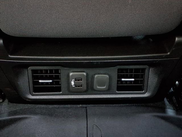 Used 2021 Chevrolet Silverado 1500 RST image 11