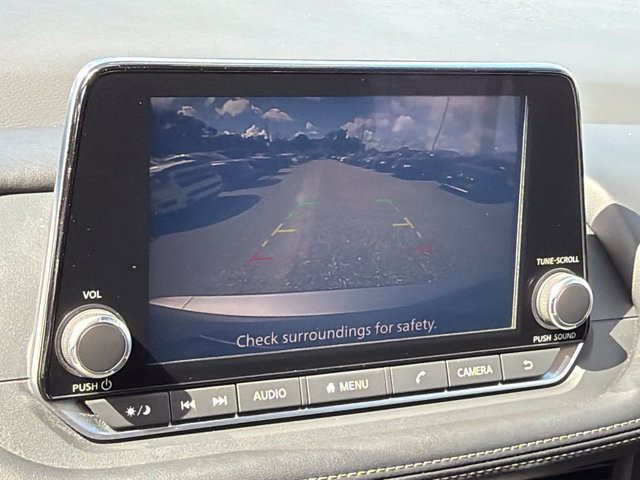 Used 2024 Nissan Rogue S AWD/4WD image 25