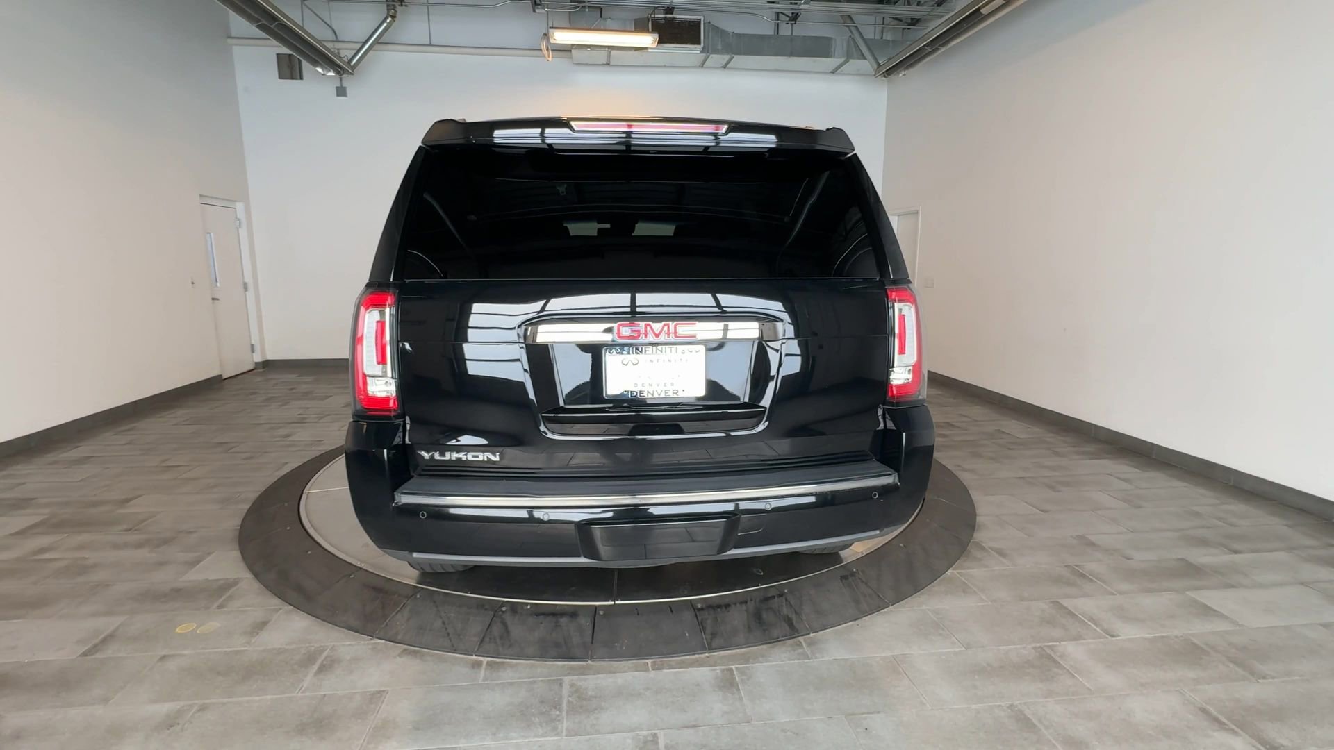 Used 2019 GMC Yukon Denali w/ Denali Ultimate Package AWD/4WD image 7