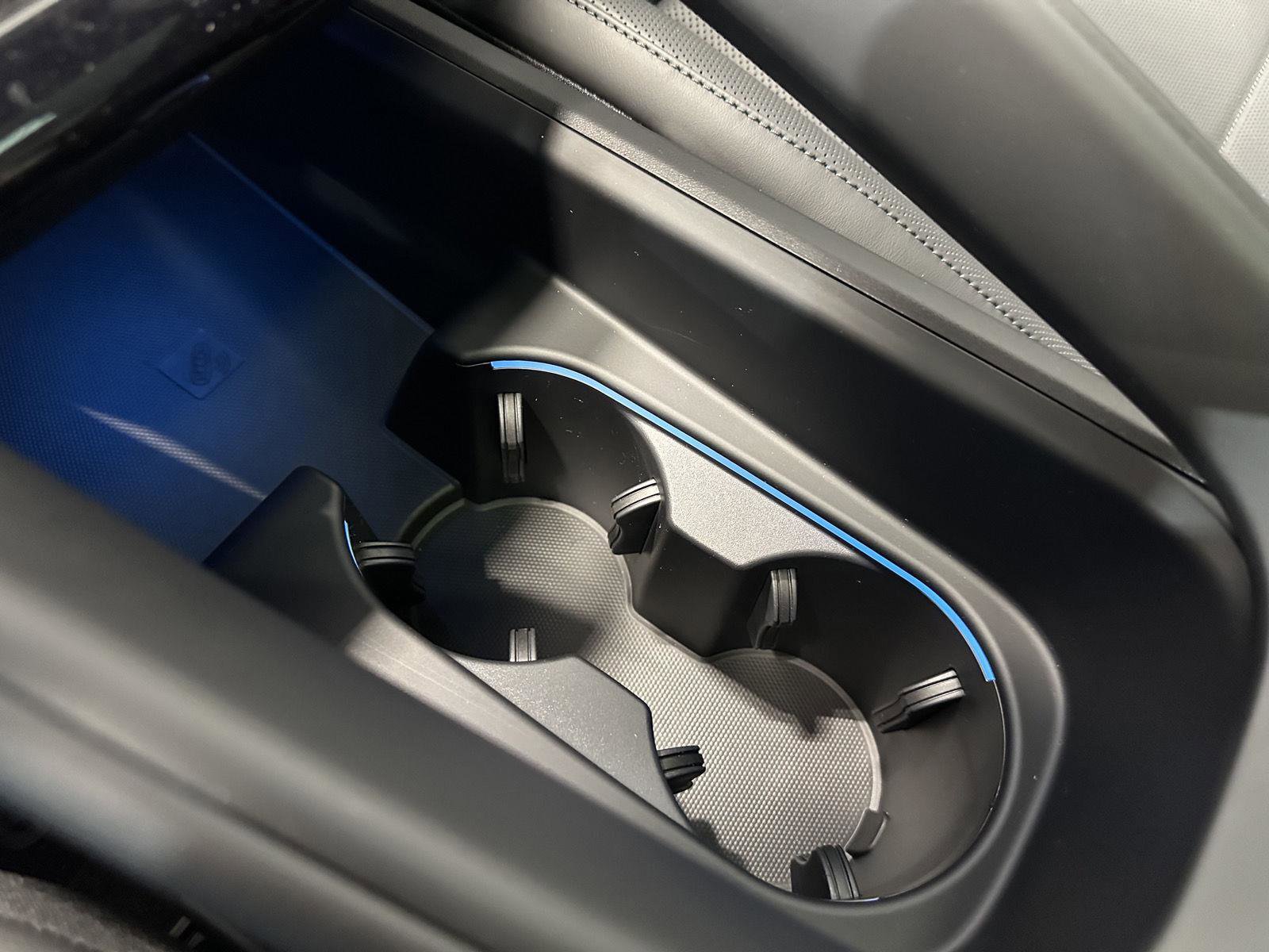 New 2025 Porsche Macan 4S Electric AWD/4WD image 33