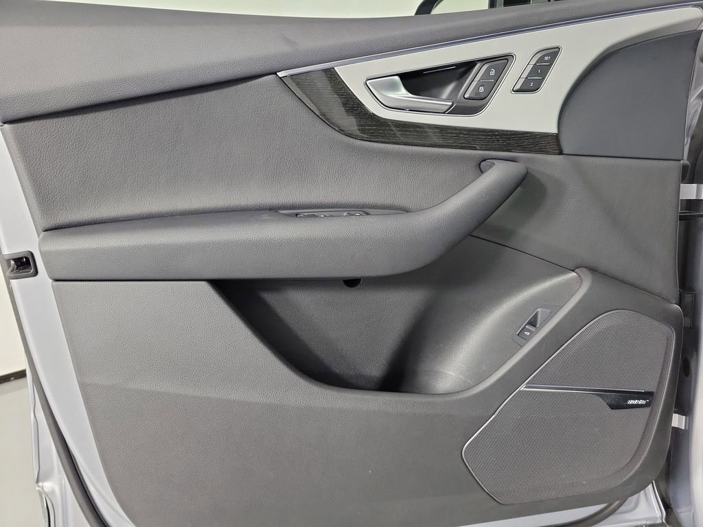Used 2019 Audi Q7 2.0T Premium Plus w/ Premium Plus Package image 18