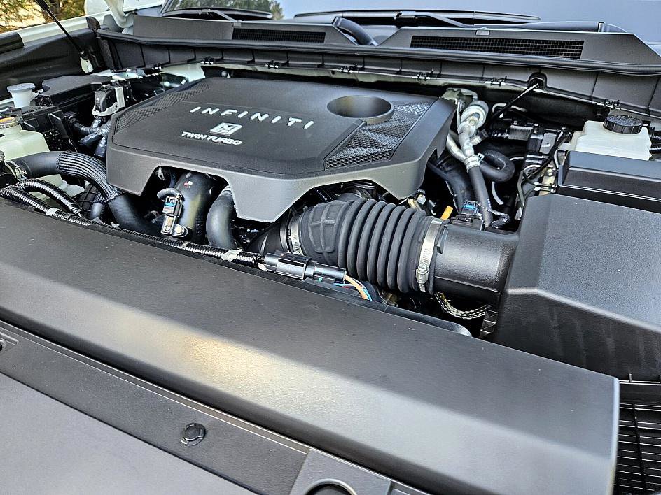 New 2026 INFINITI QX80 Luxe image 17