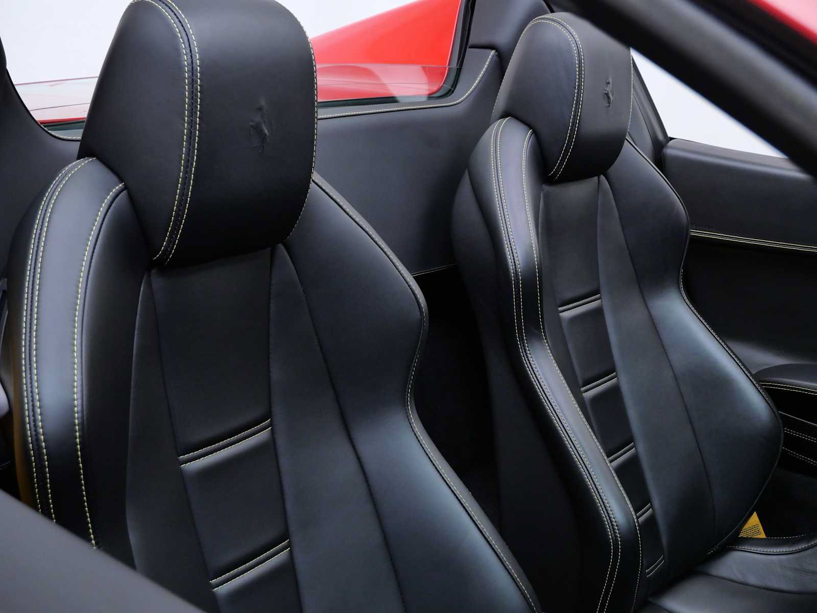 Certified 2015 Ferrari 458 Spider RWD image 13