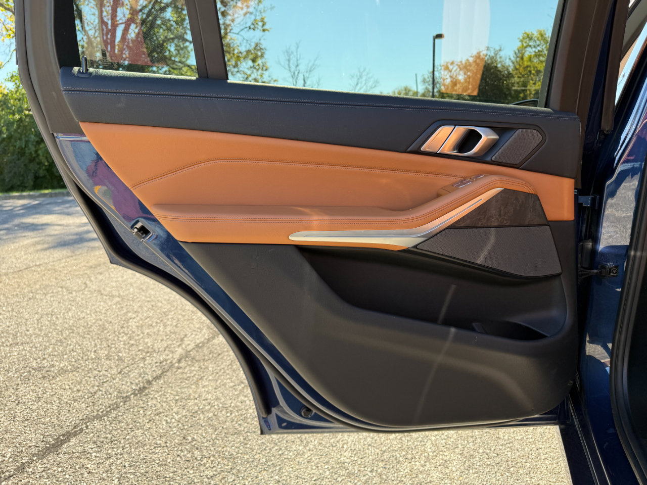 Used 2019 BMW X7 xDrive40i w/ Premium Package image 23