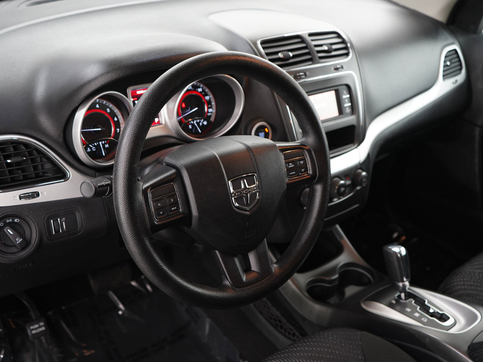 Used 2019 Dodge Journey SE w/ Blacktop Package FWD image 21
