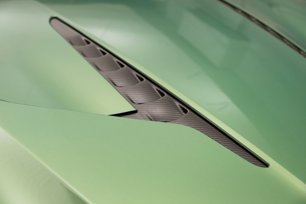 Used 2025 Aston Martin Vanquish image 15