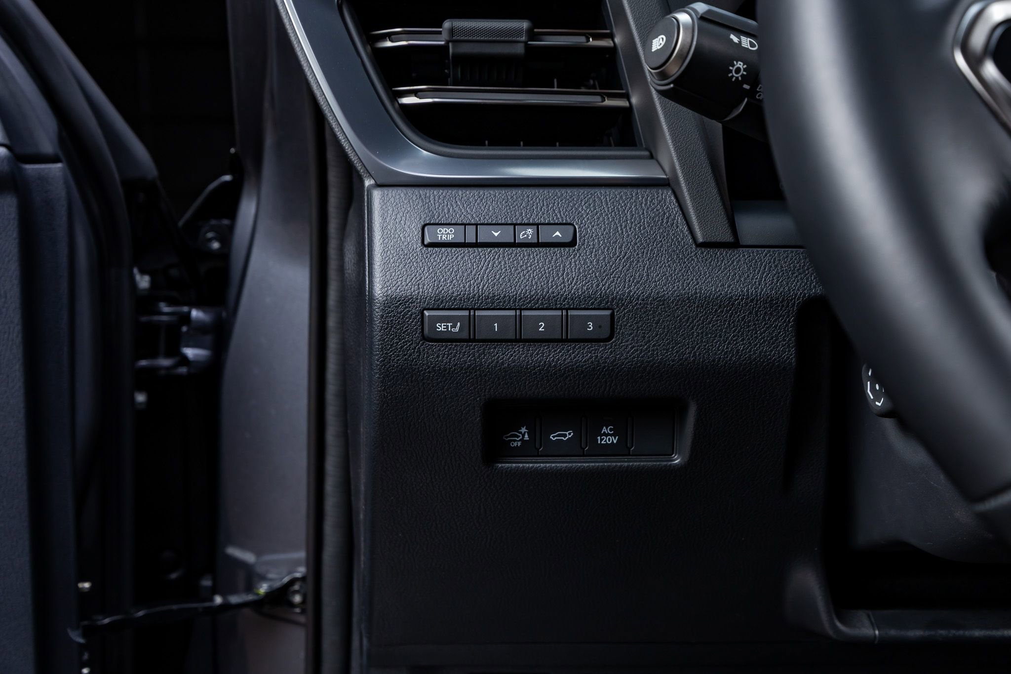 Used 2025 Lexus GX 550 550 Premium+ w/ Cold Area Package image 22