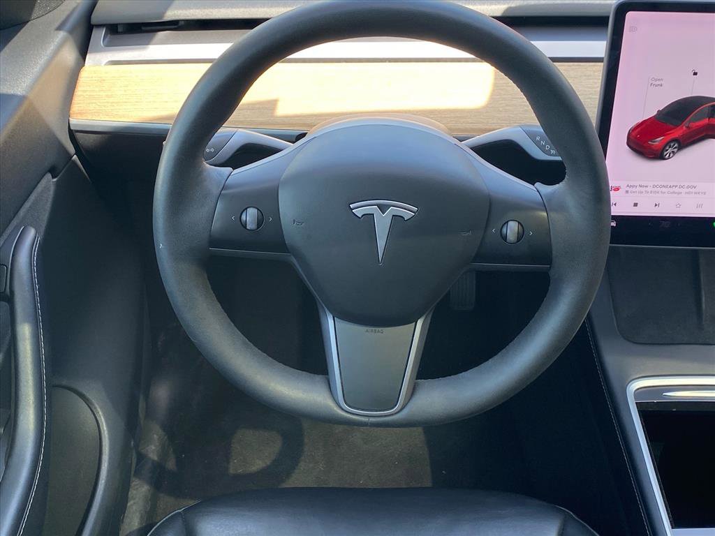 Used 2021 Tesla Model Y Long Range image 5
