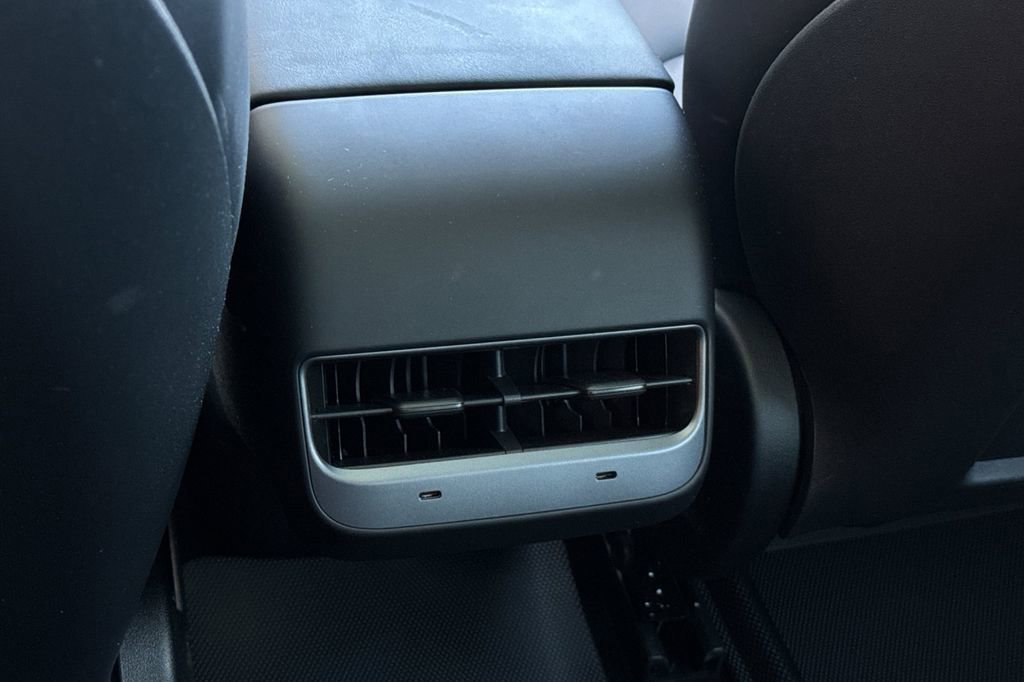 Used 2023 Tesla Model 3 Performance image 14