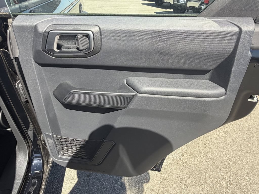 New 2025 Ford Bronco 4-Door AWD/4WD image 17