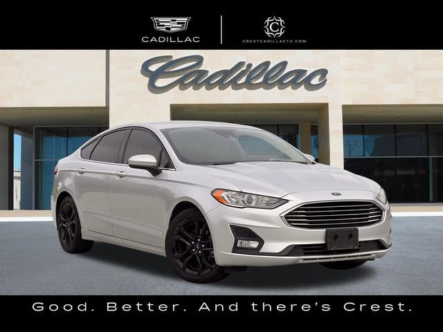 Used 2019 Ford Fusion SE w/ Equipment Group 151A FWD image 2