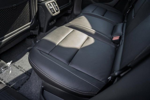 Used 2026 Volvo XC40 B5 Plus w/ Protection Package Premier image 30