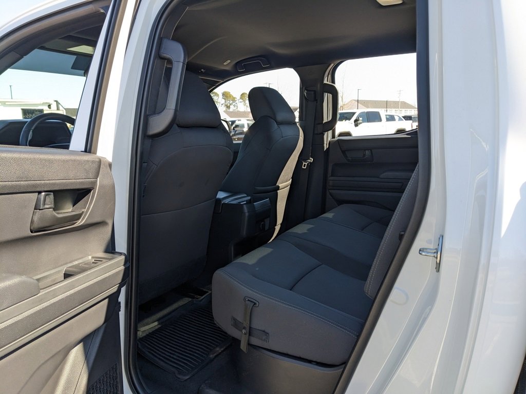 Used 2024 Toyota Tacoma SR image 32