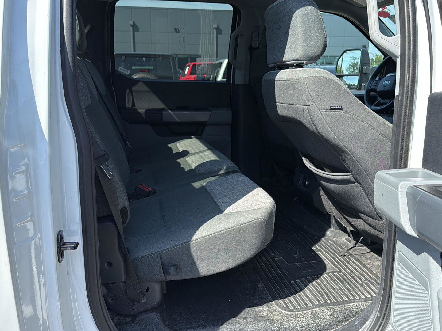 Used 2024 Ford F250 XLT w/ FX4 Off-Road Package AWD/4WD image 11