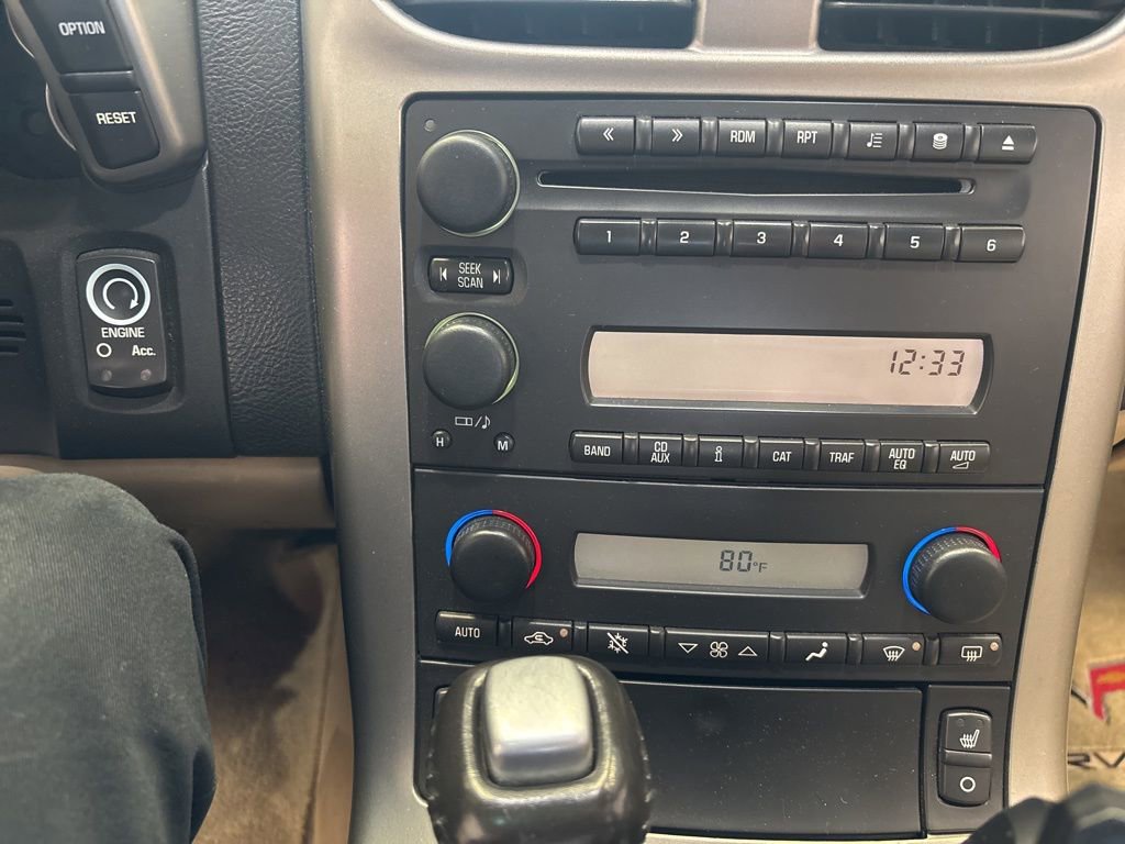 Used 2005 Chevrolet Corvette Coupe w/ Preferred Equipment Group RWD image 3