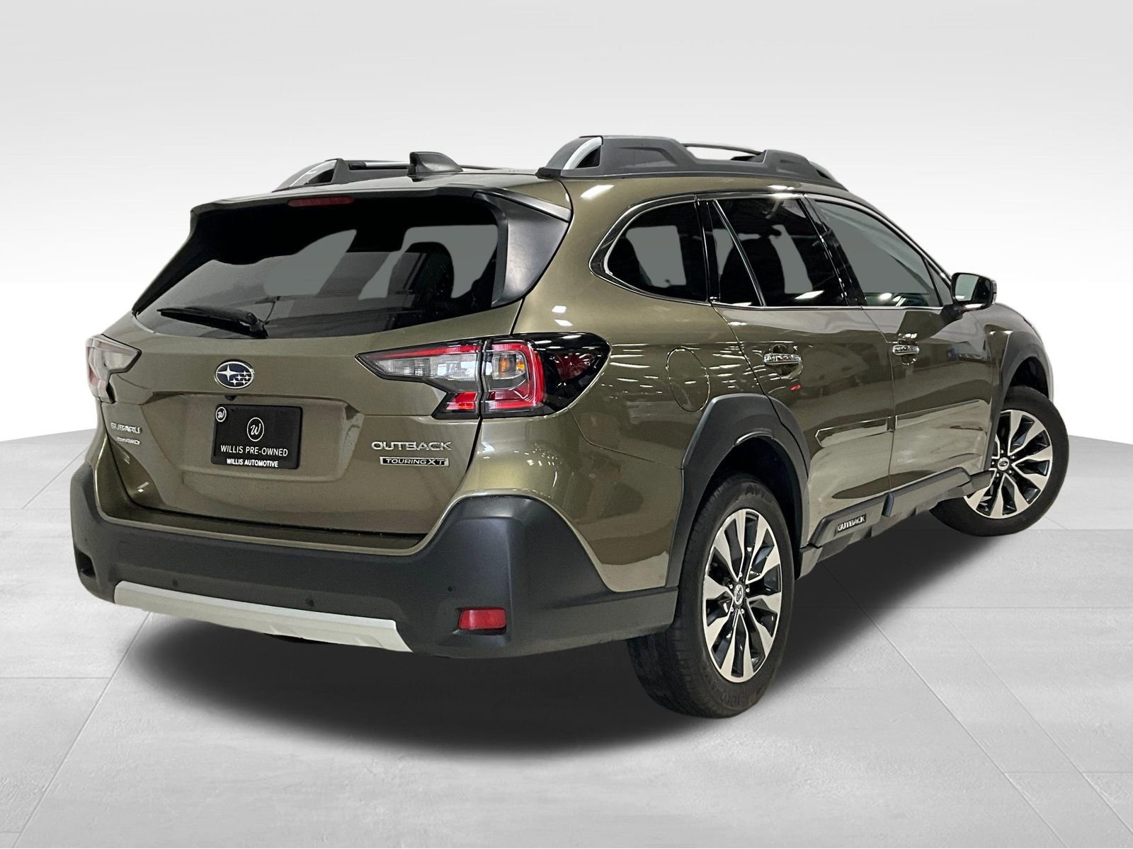Used 2023 Subaru Outback Touring XT image 5