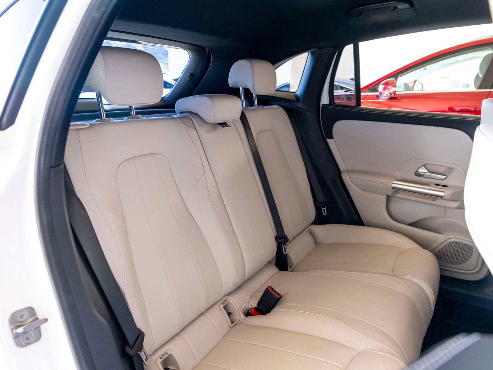 Used 2025 Mercedes-Benz GLA 250 image 26