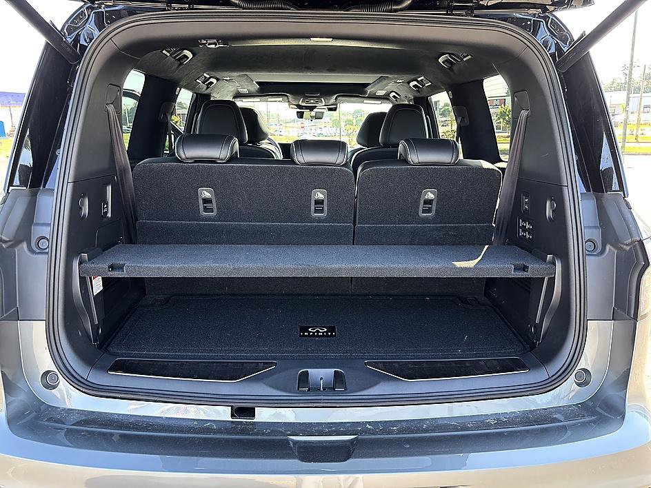 Used 2026 INFINITI QX80 Autograph w/ Premium Cargo Package AWD/4WD image 20