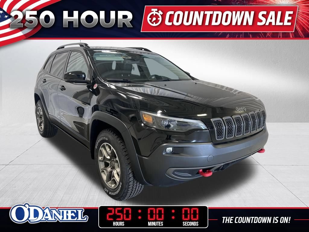 Used 2022 Jeep Cherokee Trailhawk w/ Premium Leather Package AWD/4WD image 1