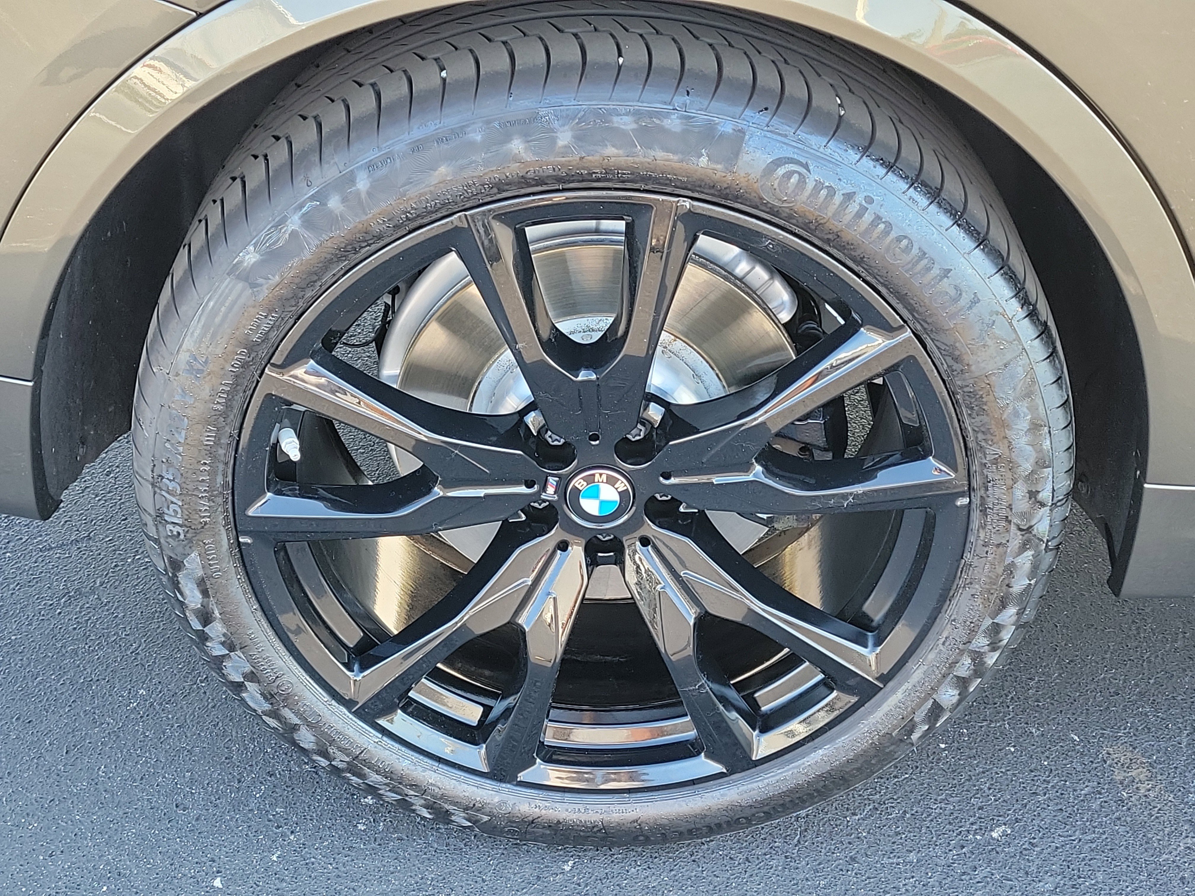 Used 2026 BMW X7 xDrive40i w/ M Sport Package AWD/4WD image 7