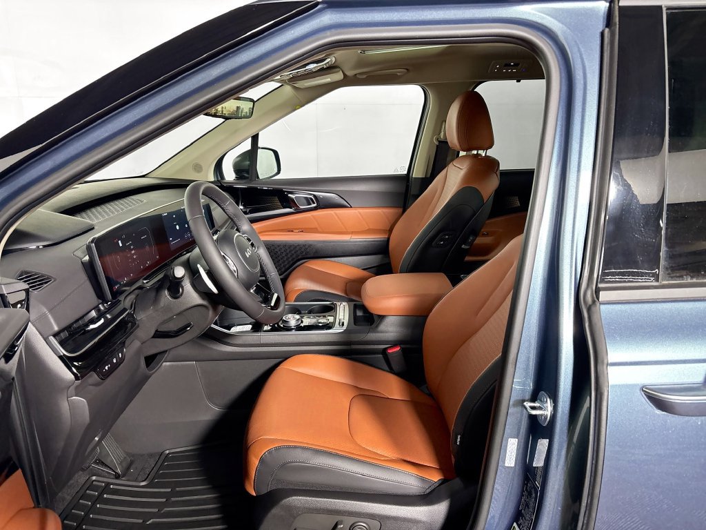 New 2026 Kia Carnival SX Prestige FWD image 11