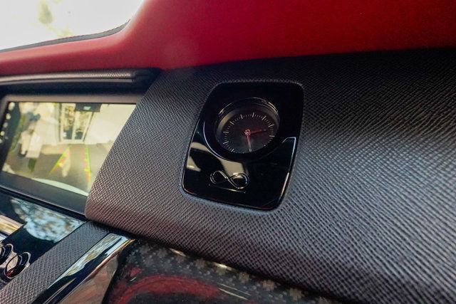 Used 2023 Rolls-Royce Cullinan Black Badge w/ Driver's Package image 89