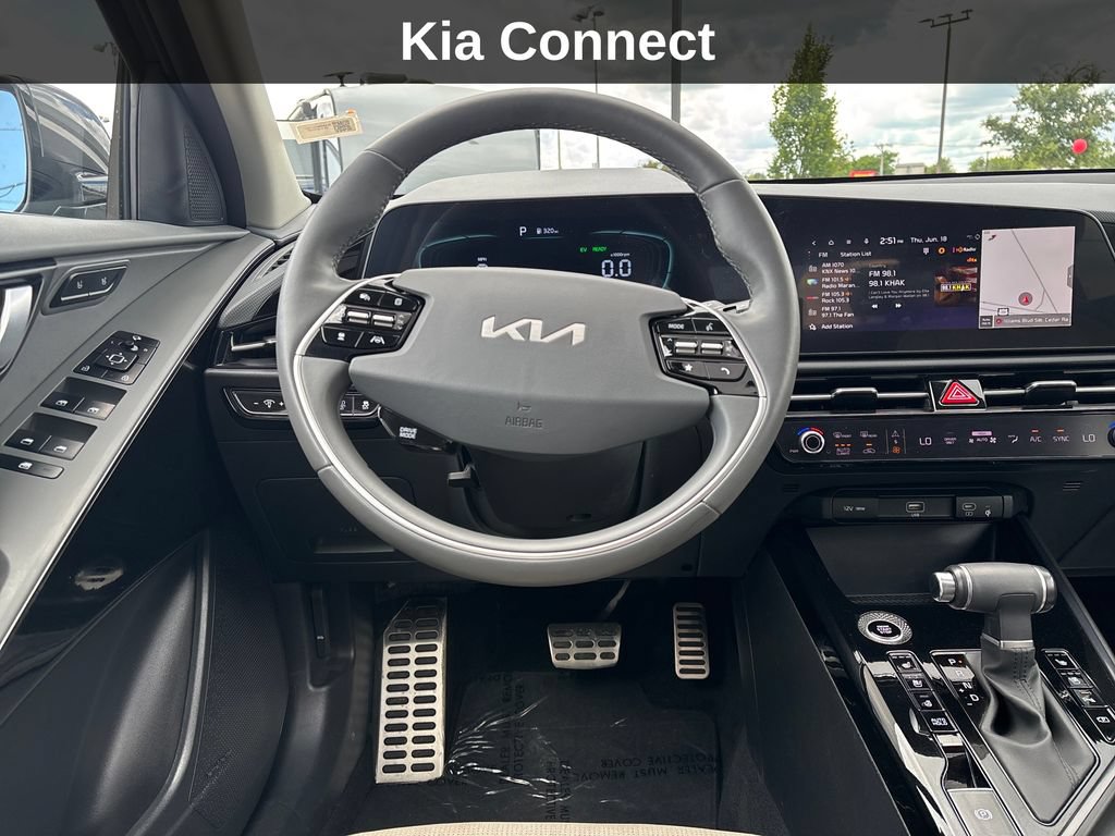 Used 2023 Kia Niro SX Touring FWD image 18