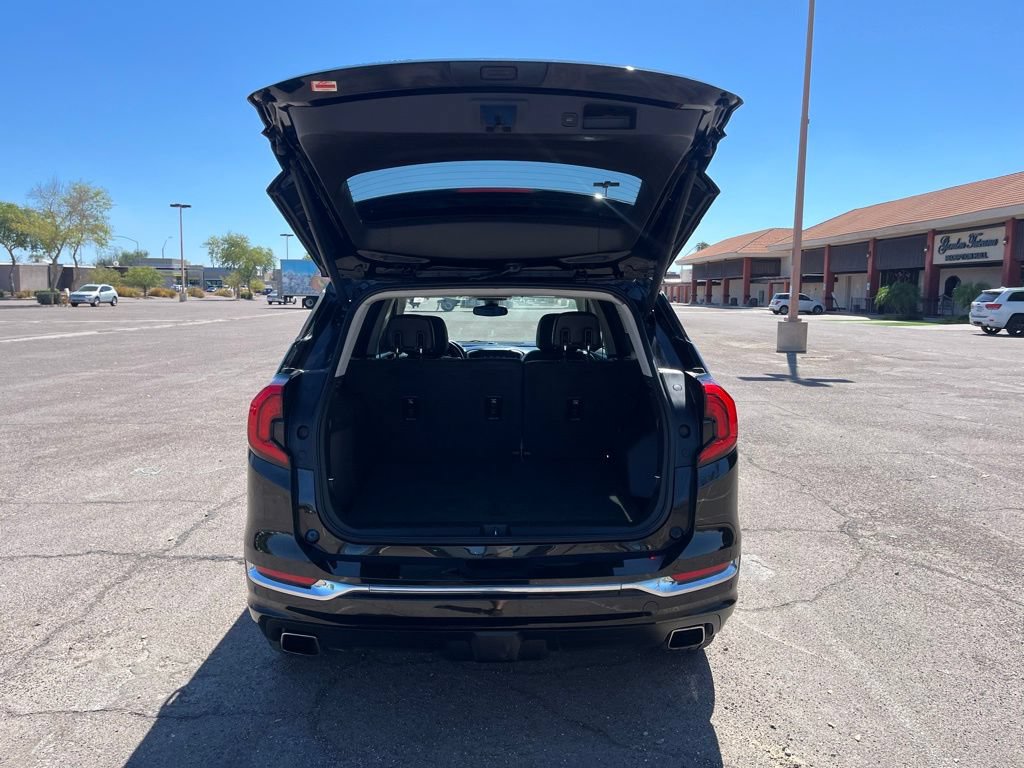 Used 2019 GMC Terrain Denali w/ Driver Alert Package II FWD image 13