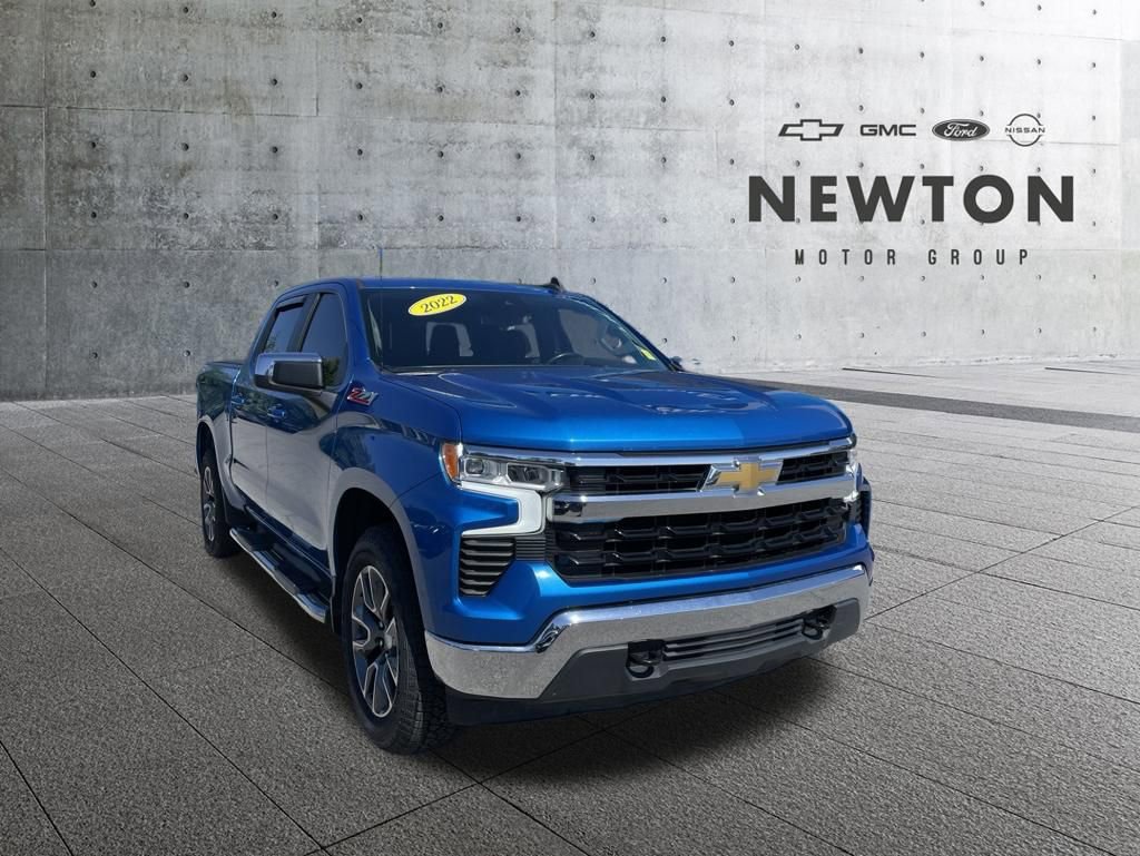 Used 2022 Chevrolet Silverado 1500 LT w/ Z71 Off-Road Package