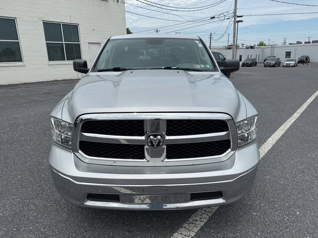 Used 2017 RAM 1500 Classic SLT AWD/4WD image 9