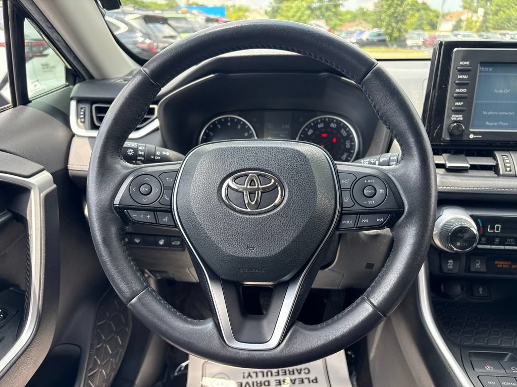 Used 2021 Toyota RAV4 XLE Premium FWD image 14