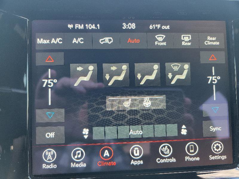 Used 2022 Dodge Durango GT RWD image 17