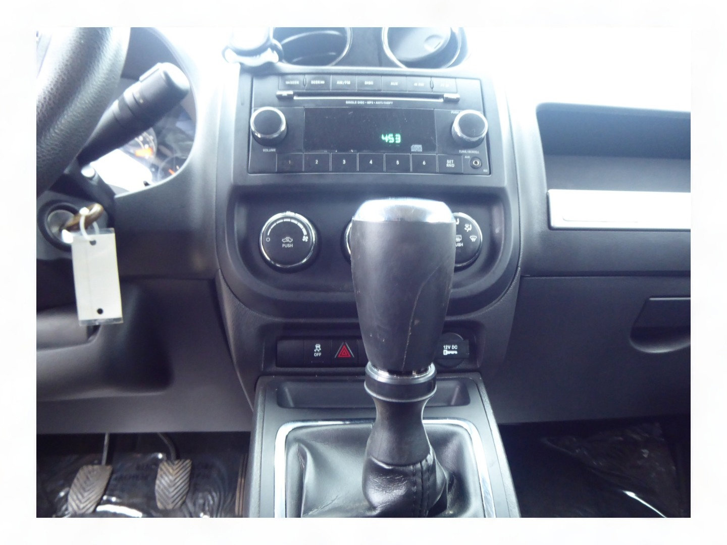 Used 2014 Jeep Compass Sport image 13