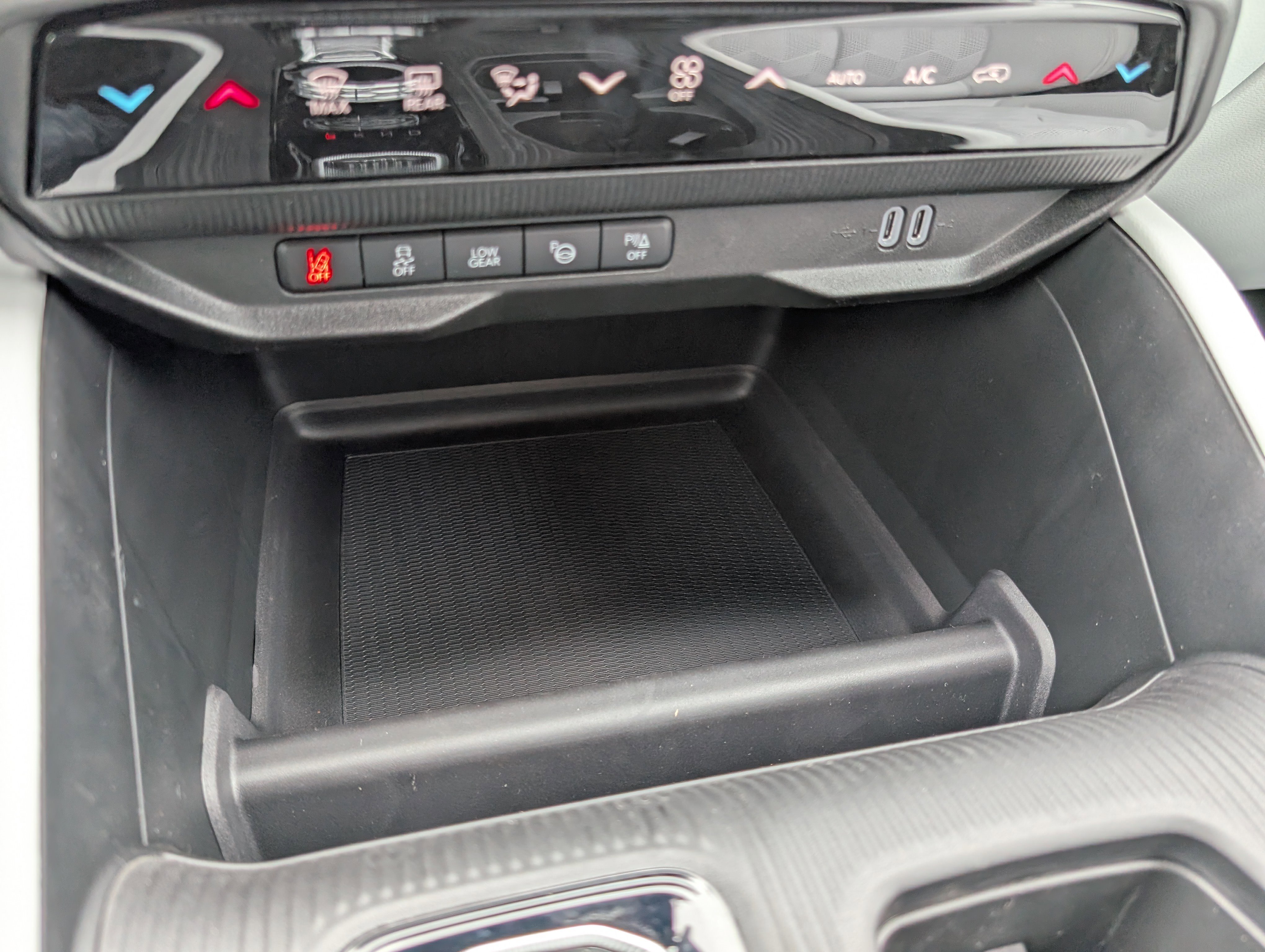 New 2026 Jeep Cherokee Overland image 25