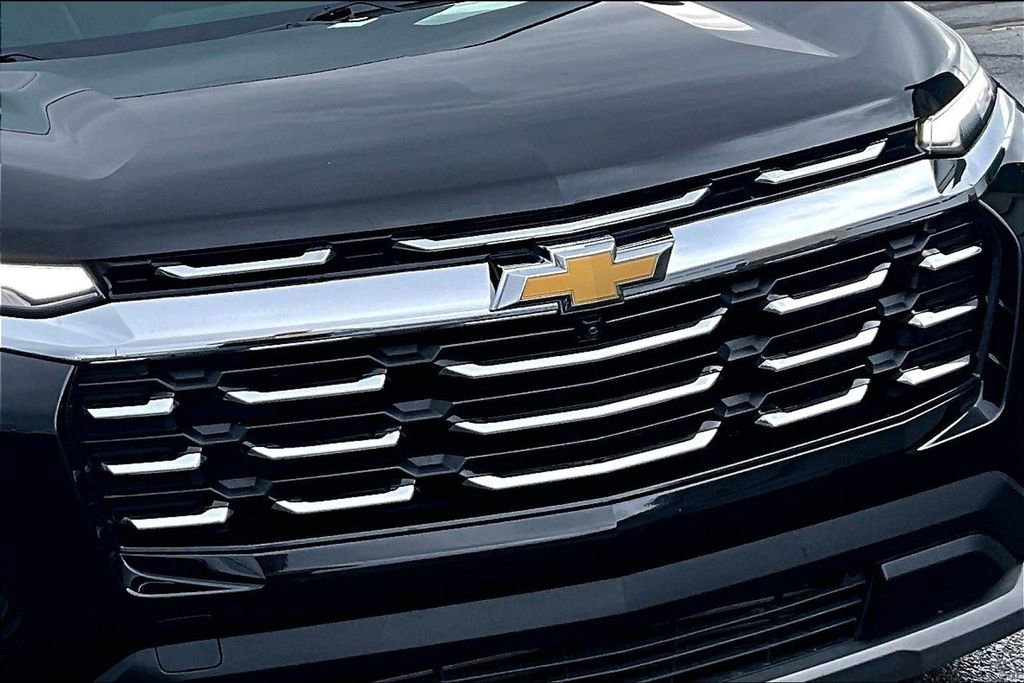 Used 2025 Chevrolet Equinox LT w/ Convenience Package II image 28