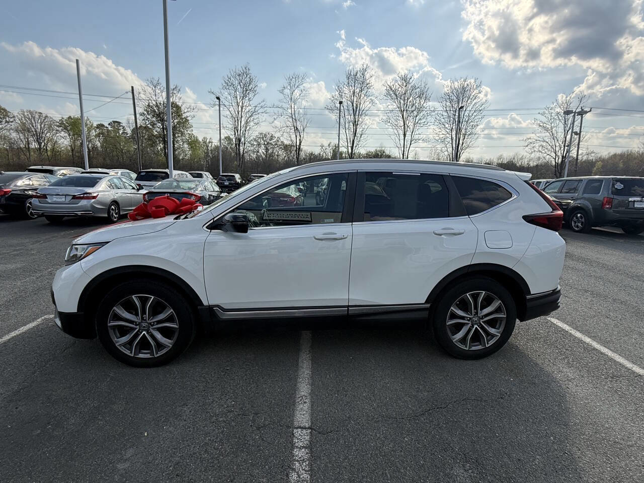 Used 2020 Honda CR-V Touring image 3