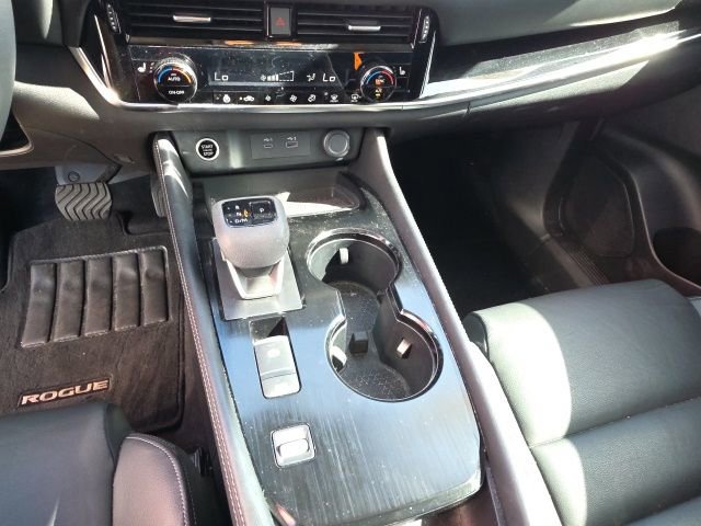 Used 2023 Nissan Rogue SL FWD image 19
