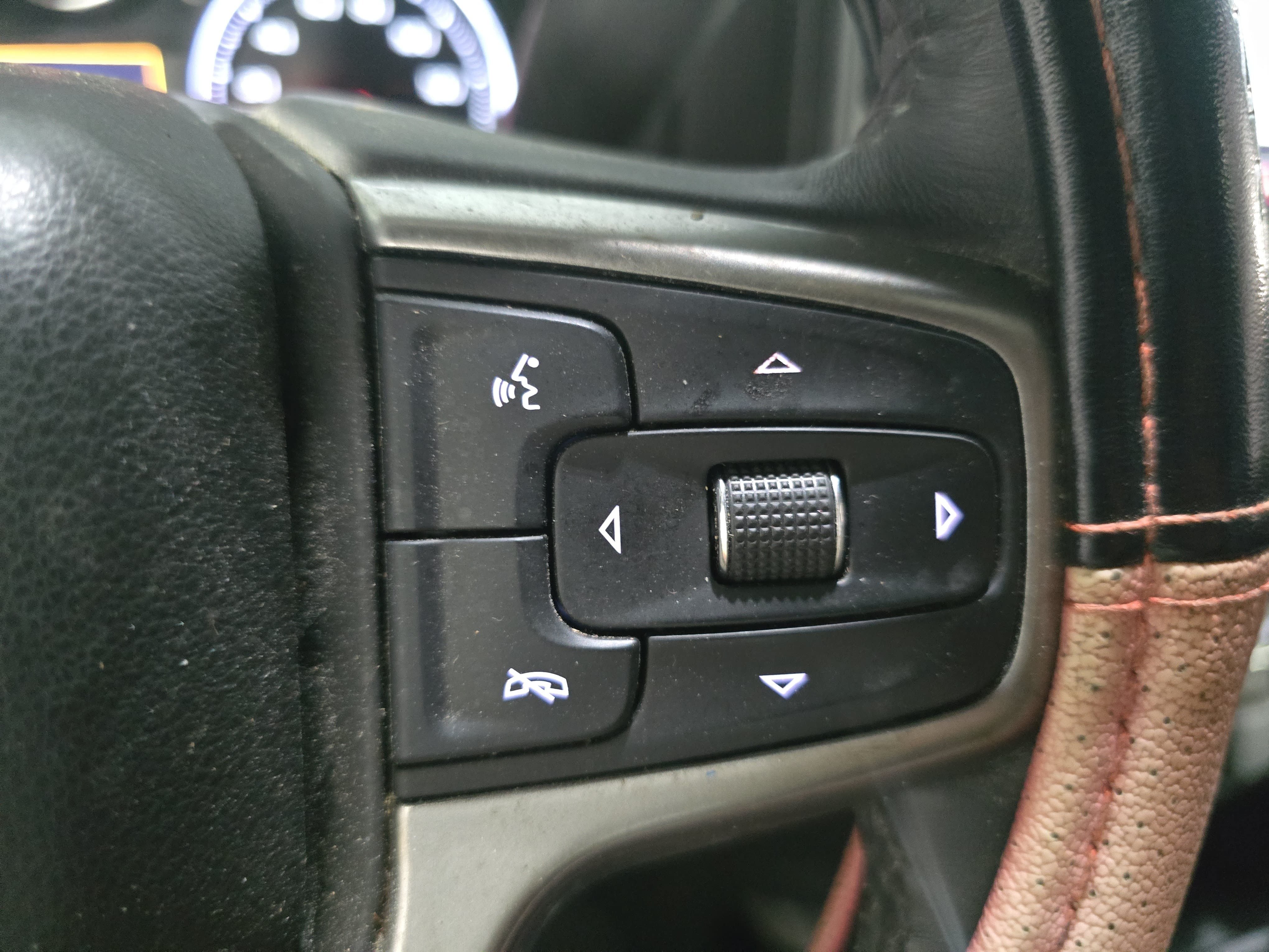 Used 2021 Chevrolet Silverado 1500 LT Trail Boss w/ Convenience Package II AWD/4WD image 15